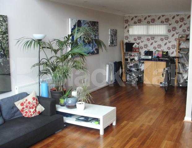 			2 Bedroom, 1 bath, 1 reception Penthouse			 Crown Place Apartment, Varcoe Road, Bermondsey